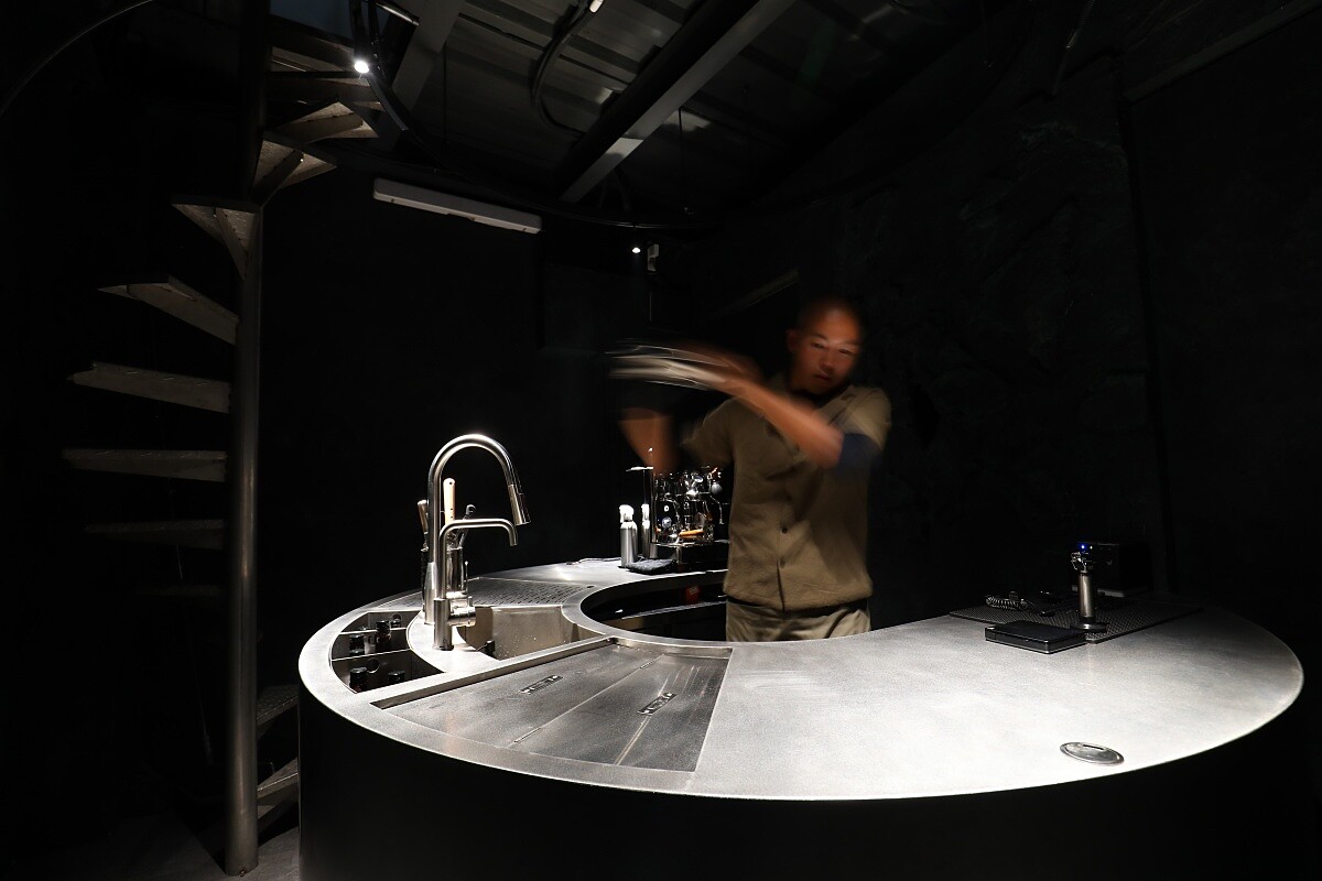 林子睿以花東植物風味為基礎設計首季菜單。