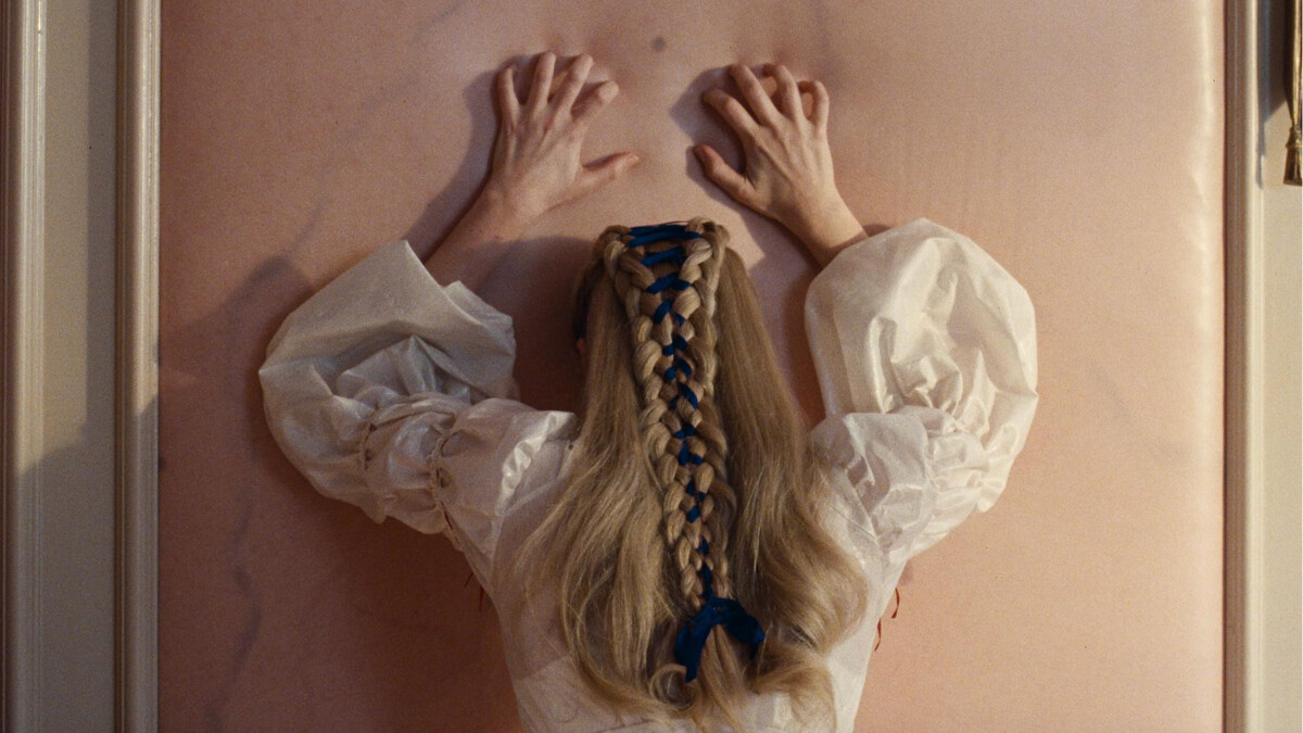 《咆哮山莊》角色全員病態？瑪格羅比、雅各艾洛迪詮釋經典原作的瘋狂虐戀、從這些角色看出情感依附