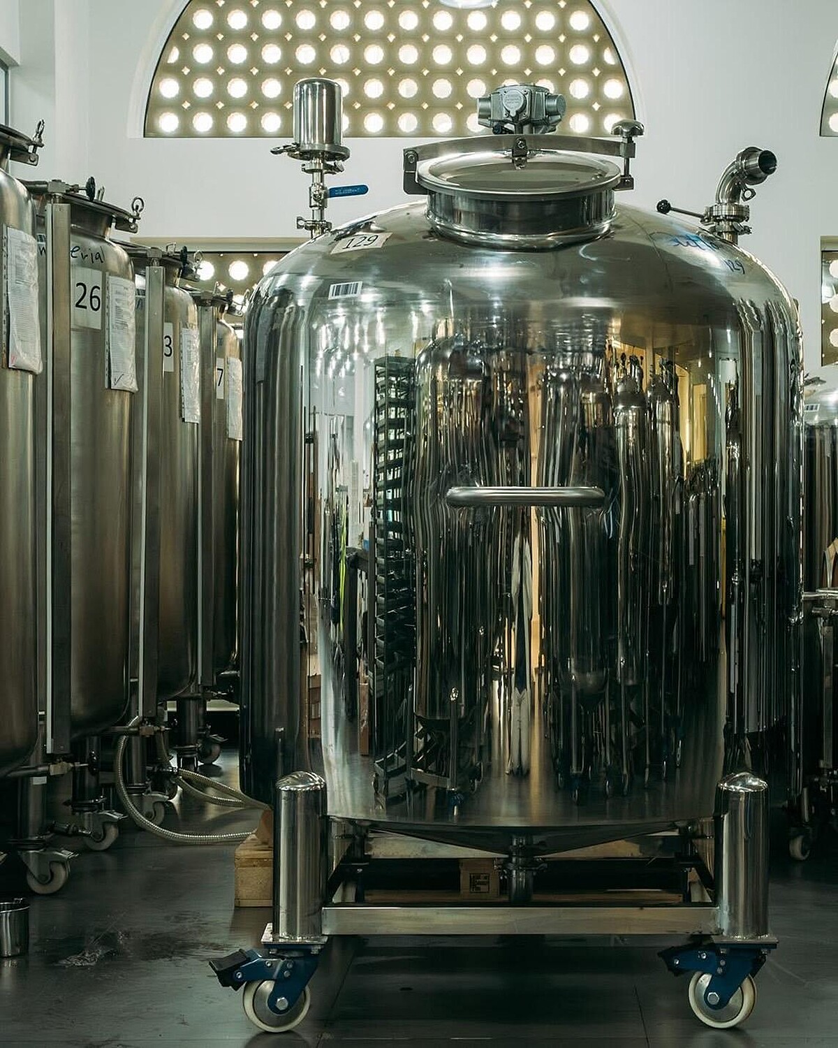 AMOUAGE時光留韻系列歷經六個月的熟成期，在時間魔法的淬鍊下，香氣呈現出無法用言語形容的細膩質感與層次。