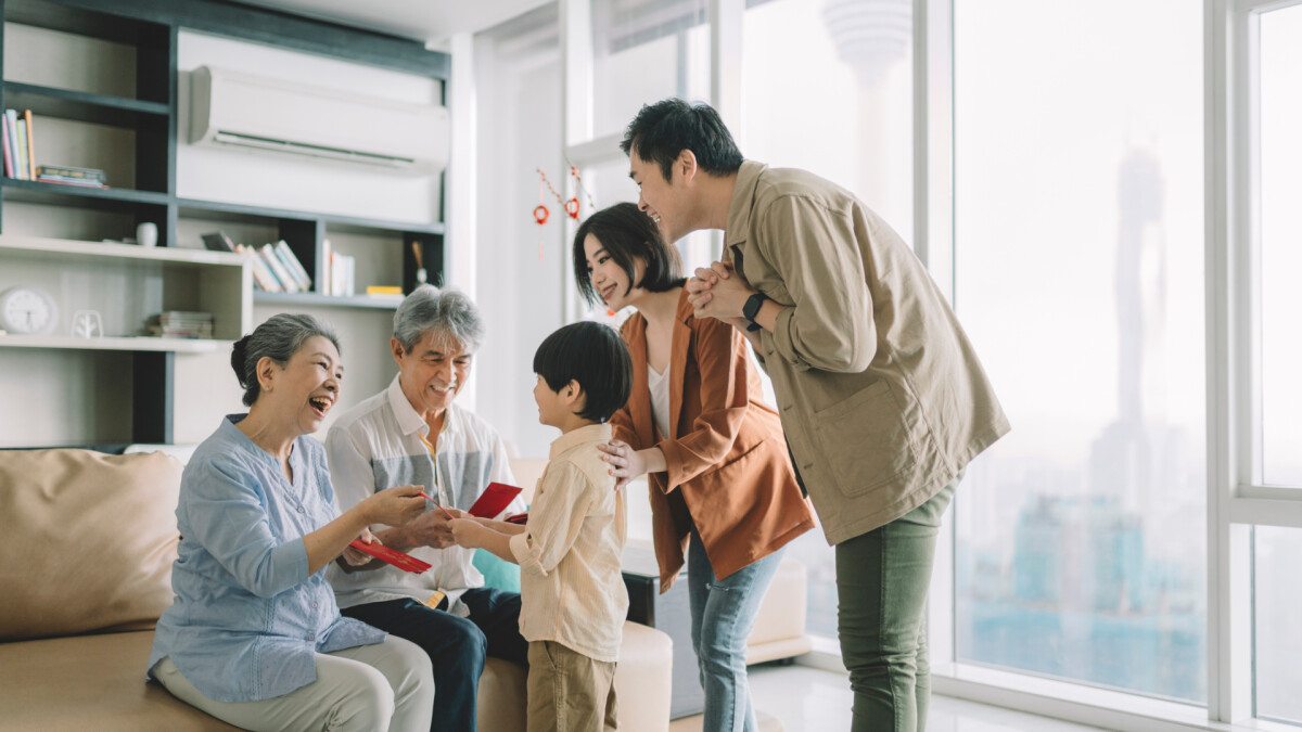 2026「春節走春」指南！12生肖黃金開運時段，屬龍正中午最旺、屬雞晨光出發迎好運