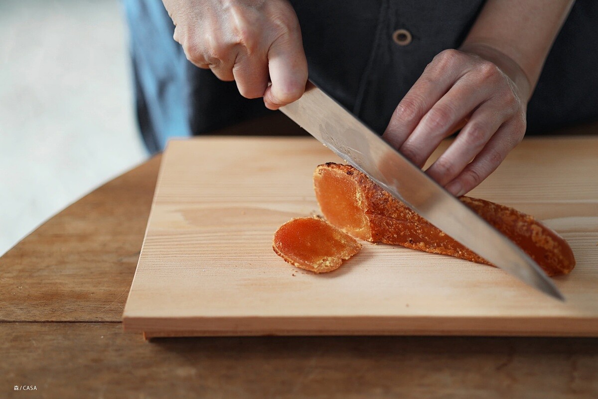 直立切法，更顯大器。（照片：森/CASA 提供） 