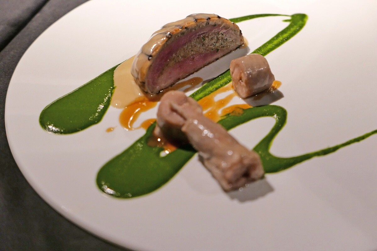 熱前菜「鵪鶉｜羊肚菌｜黃酒」。