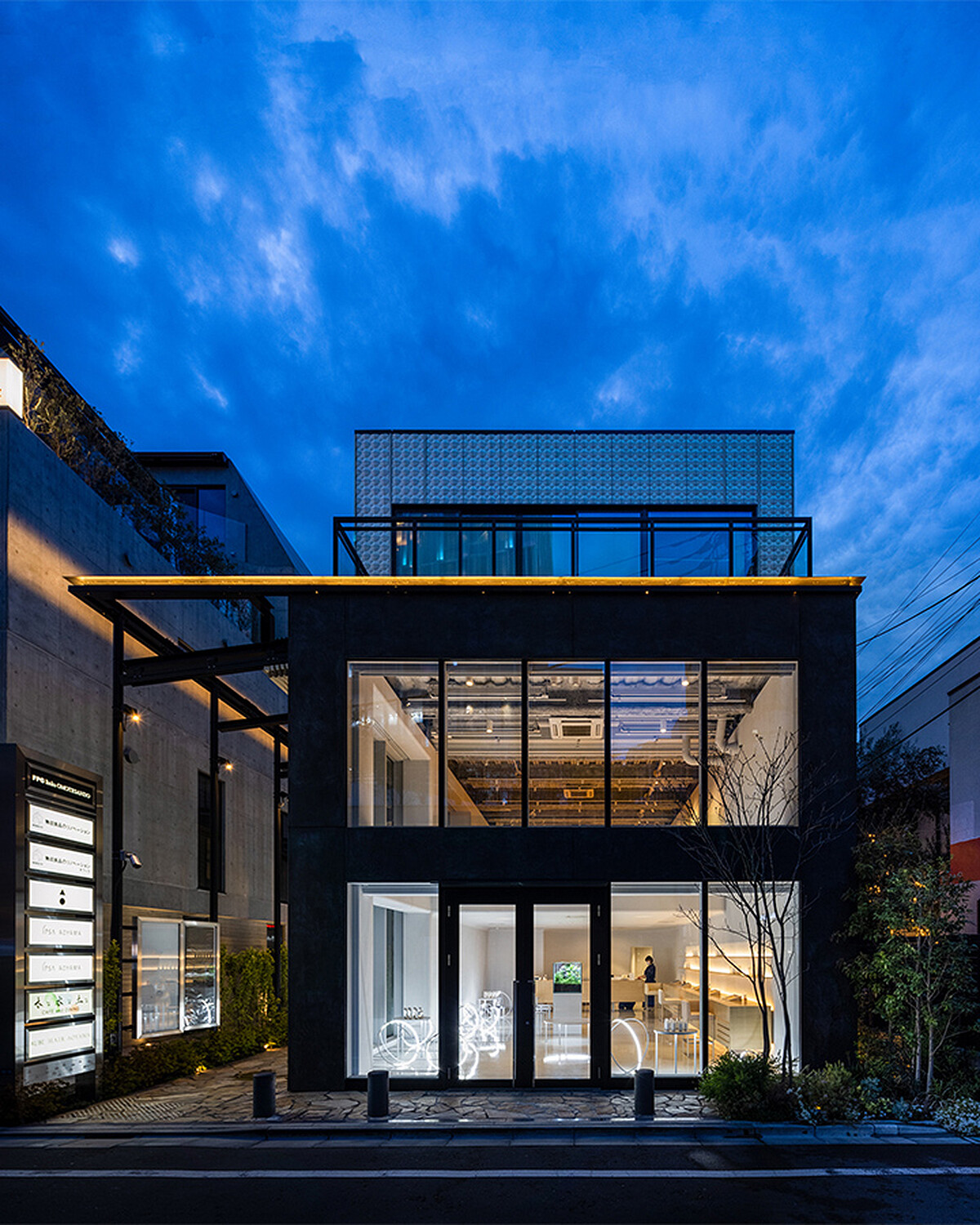  IPSA 位於日本東京表參道的青山旗艦店。