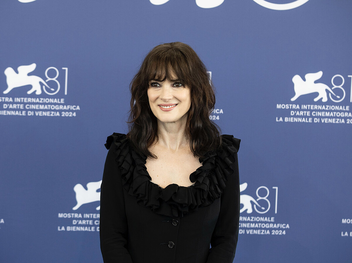 Winona Ryder (credit_ Luca Dammicco - Courtesy Warner Bros. Pictures)