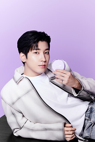 THE FACE SHOP 貼妝水光氣墊粉餅 SPF35 PA++，12g NT880