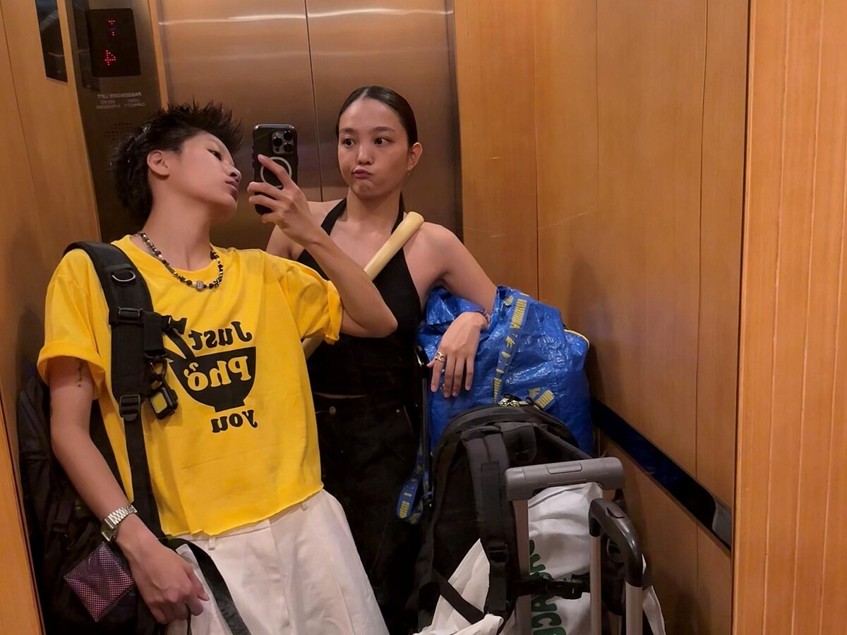 • 維尼(25) 攝影師 IG@w890521 • Julianne(25) 最愛逛街的造型師 IG@julianneleigh_uy