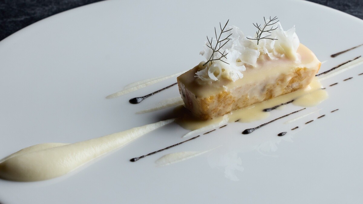 臺北法式餐廳「君尹Brisé」冬季菜單，主題江丕禮以油封與醃藏技法淬鍊出南非鮑魚、海濱和羊的沉穩深邃