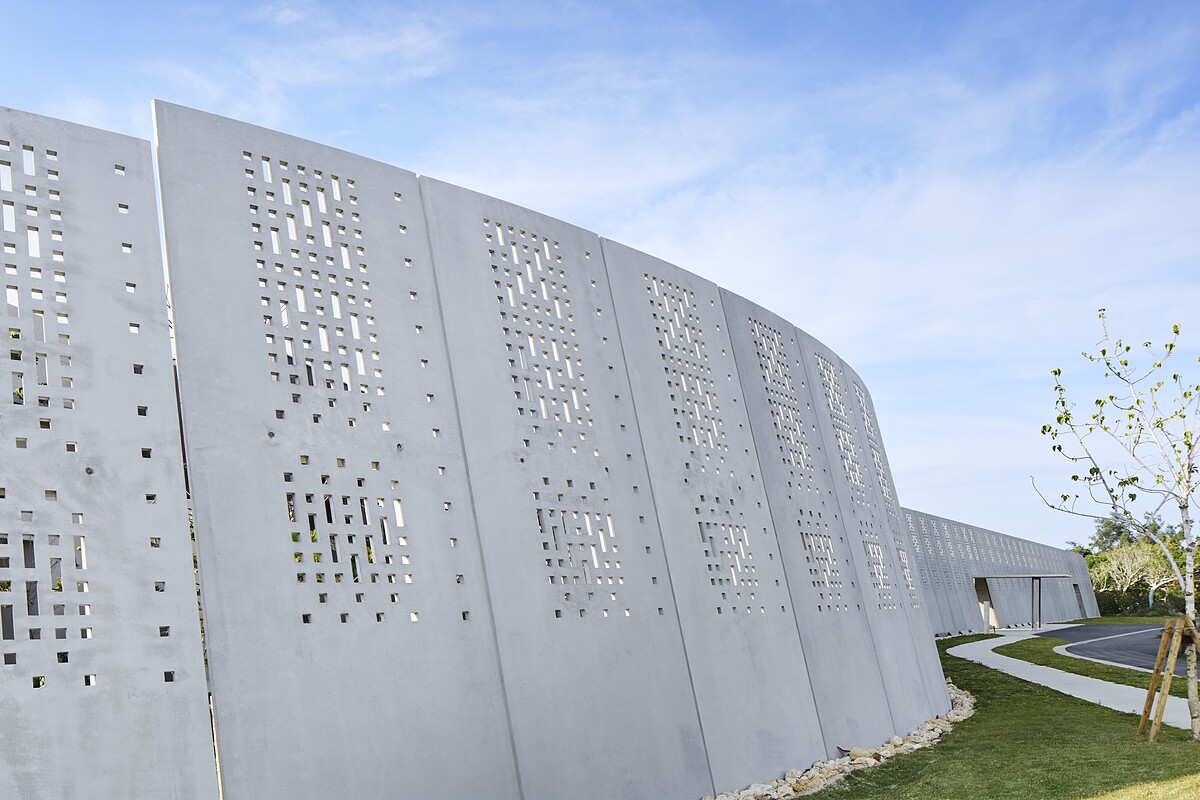 以古琉球城堡為靈感，區隔出靜謐避世庇護所