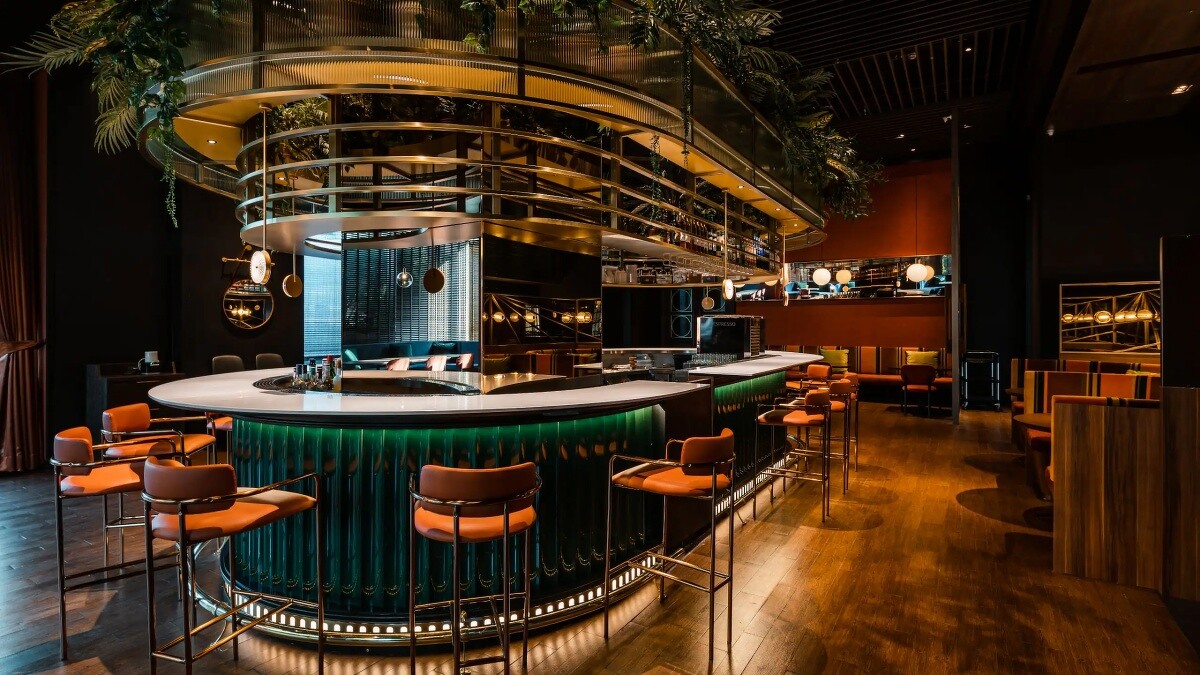 「青焰牛排館 」。