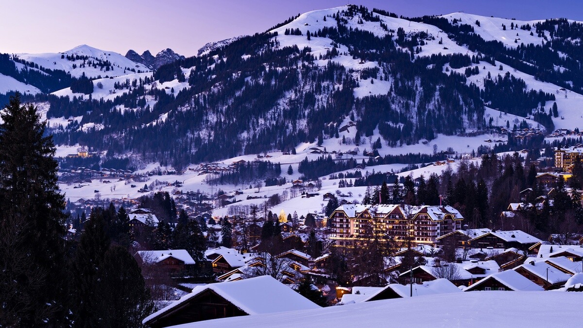 The Park Gstaad, A Four Seasons Hotel。