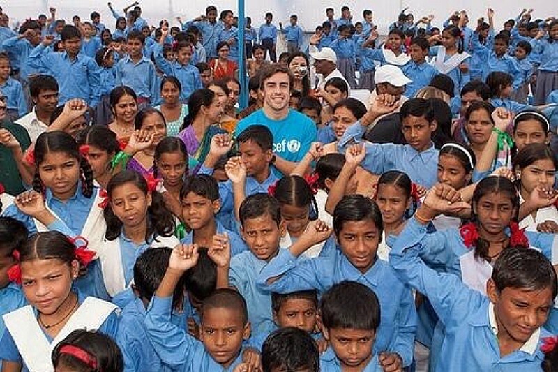 阿隆索作為聯合國兒童基金會（UNICEF）親善大使，影響力遍及全球。