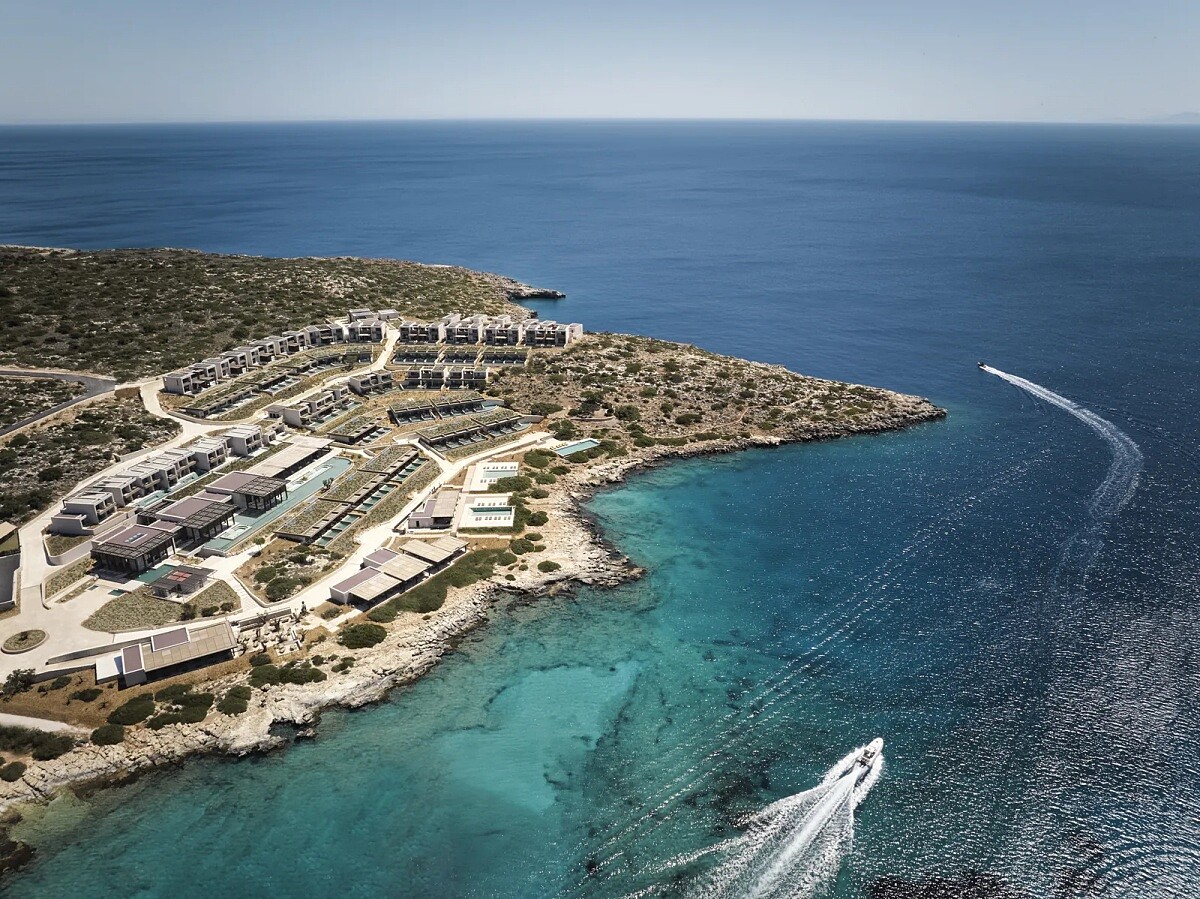 克里特島擁有漫長的文明史，是希臘乃至西方文明的源頭。