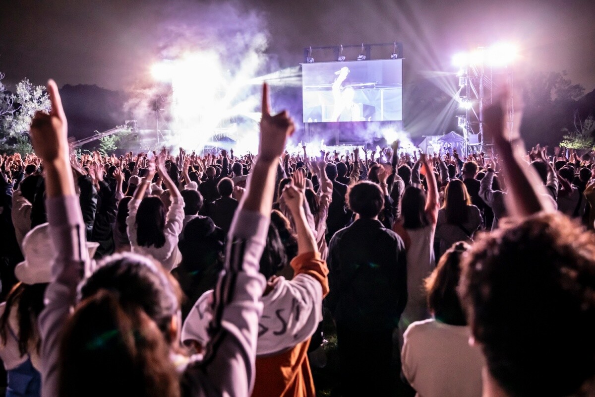 2024 年藝術祭音樂表演盛況｜音樂・現場表演《通底縁劇・通底音劇「super folklore」》Photo Nakamura Osamu。