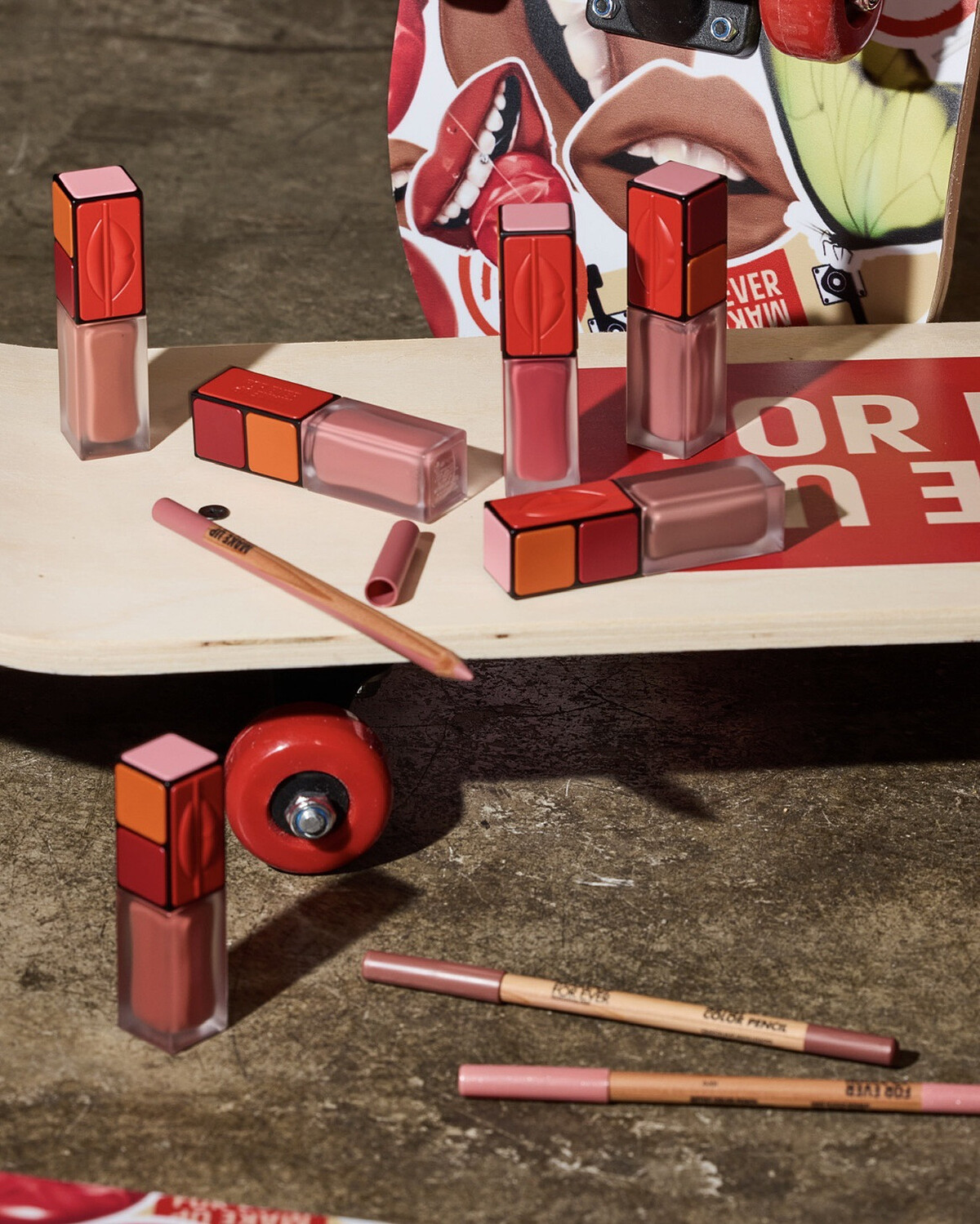 MAKE UP FOR EVER 藝術大師多功能玩色彩妝筆，全27色 NT900