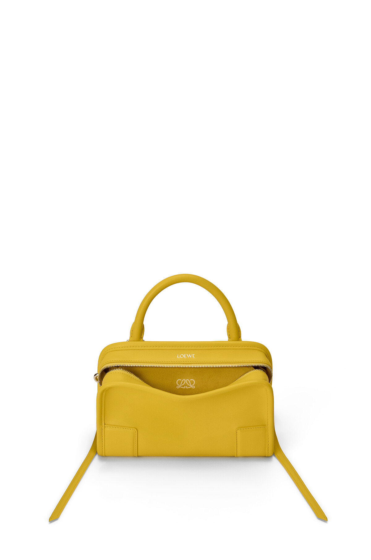 Mini Amazona 180 bag in soft calfskin NT$102,000
