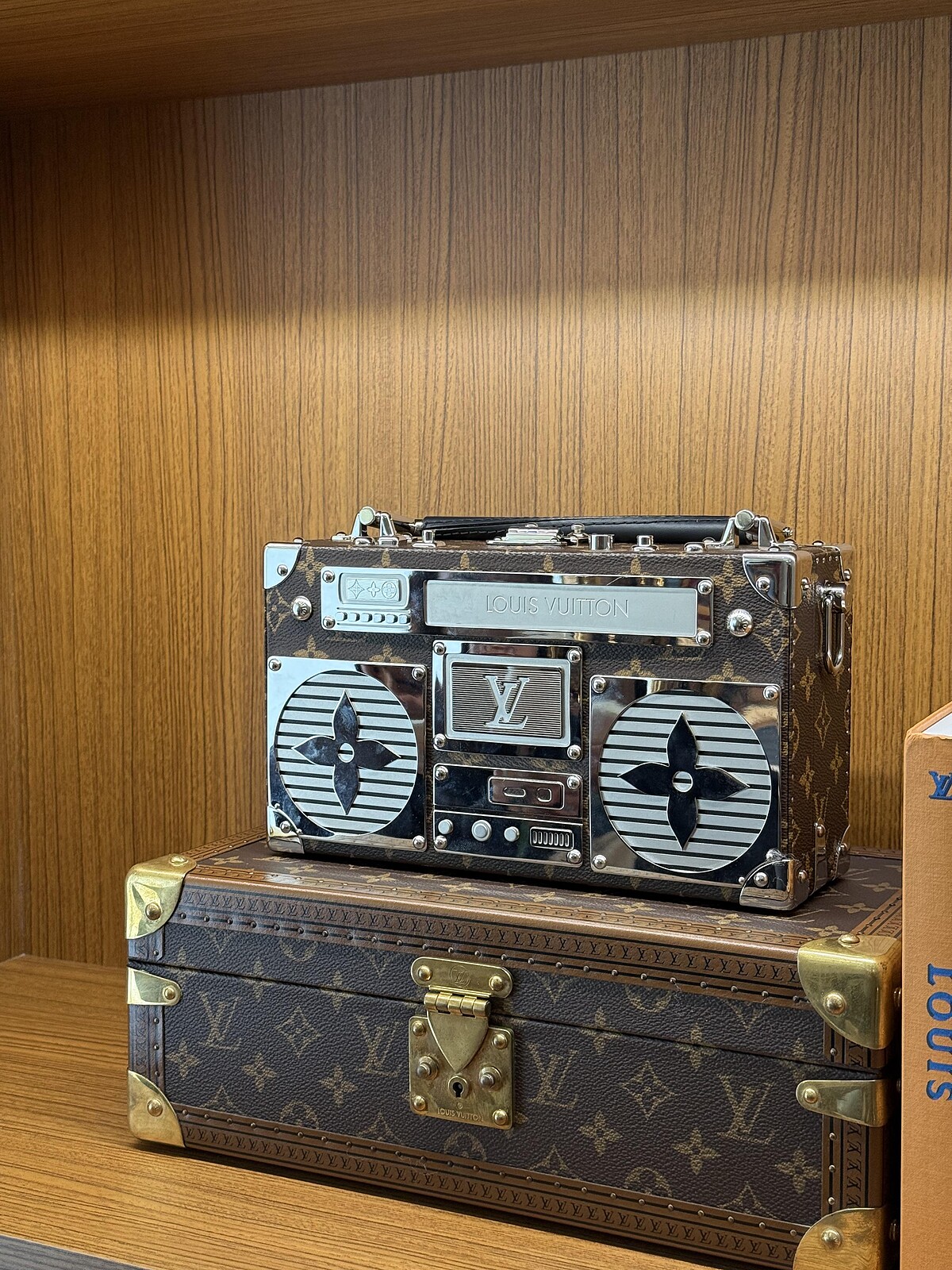 Boombox Clutch音響造型硬箱，NT$484,000