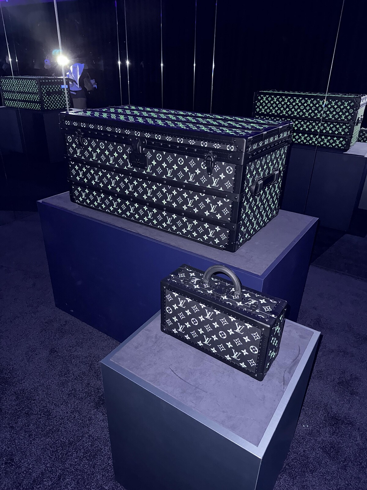 Courrier Lozine 95 Low Monogram Firefly，NT$2,710,000