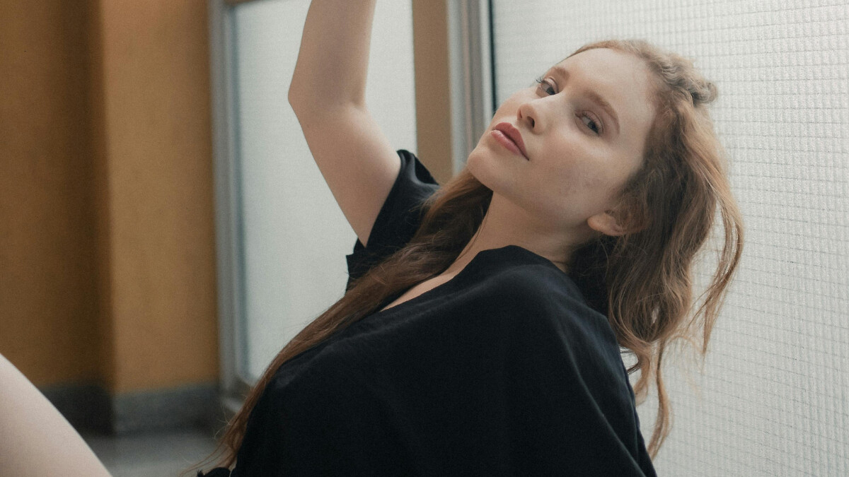 不跑不跳也能瘦？席捲日韓「耗糖操」 飯後10分鐘精準消耗肌糖原，練出緊緻下半身