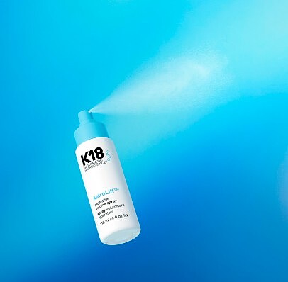  K18 胜肽蓬鬆噴霧 利用胜肽仿生科技深入髮芯修護，打造豐盈蓬鬆的自然效果118ml，NT1,950。