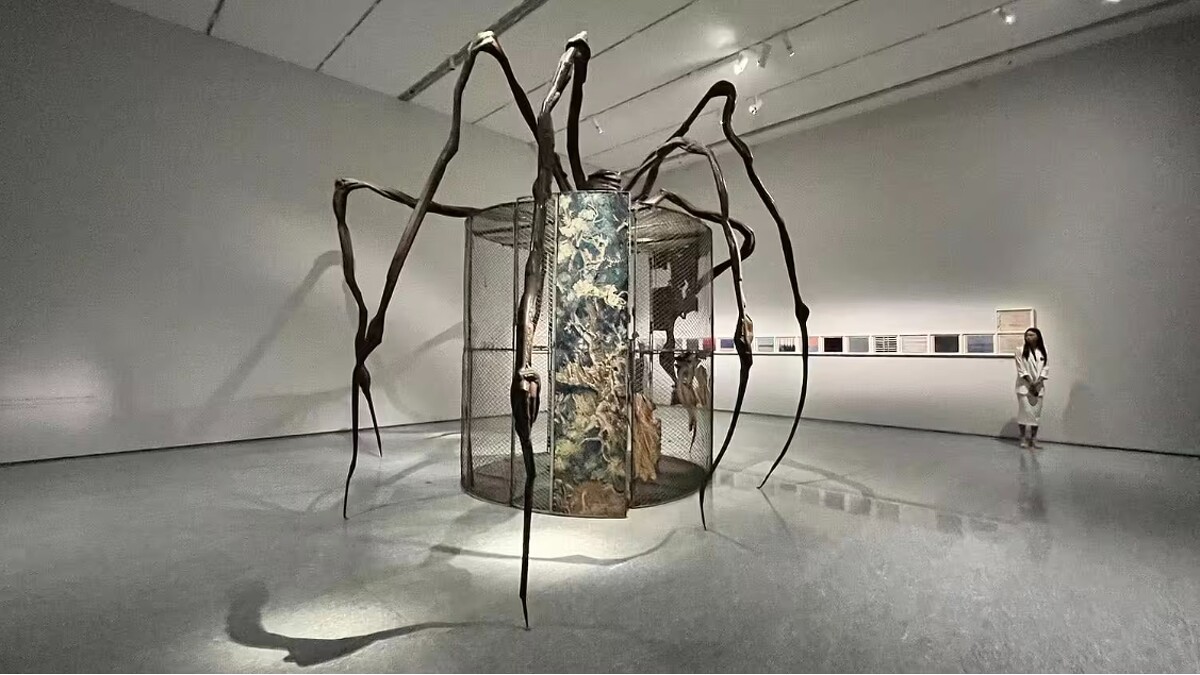 〈Cell（蜘蛛）〉｜Melody TU 採訪拍攝｜Louise Bourgeois 藝術品版權 &copy; The Easton Foundation/Licensed by VAGA at ARS, New York.