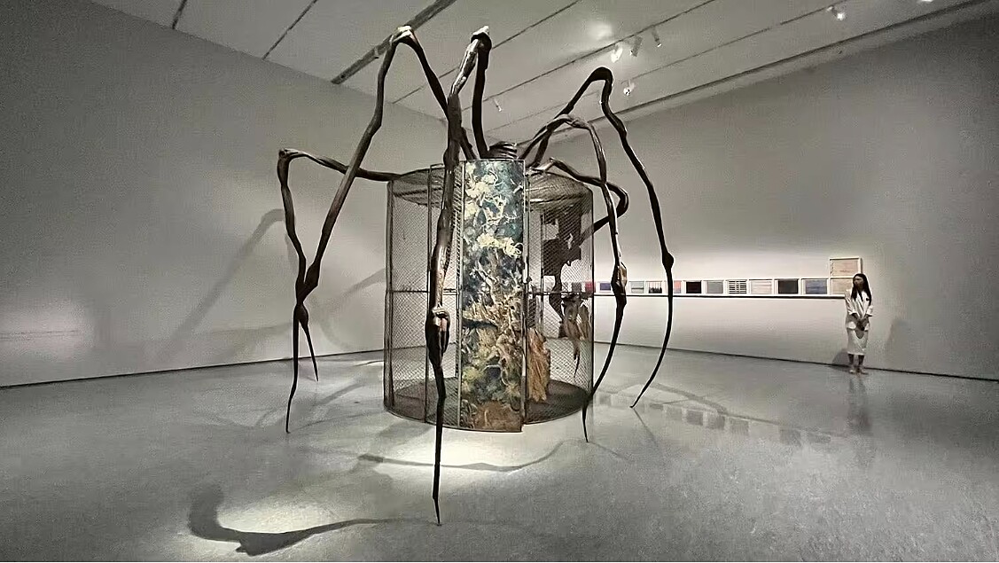 〈Cell（蜘蛛）〉｜Melody TU 採訪拍攝｜Louise Bourgeois 藝術品版權 &copy; The Easton Foundation/Licensed by VAGA at ARS, New York.