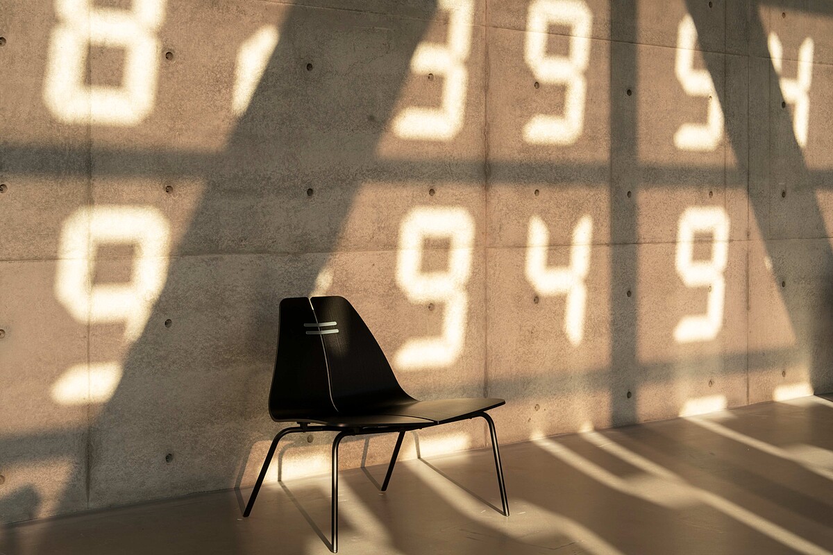 亞洲大學附屬現代美術館「當代藝術大師系列」，2025年11月推出首部曲《眾生共命：宮島達男》。