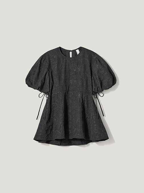 氣球袖長版上衣，NT$990