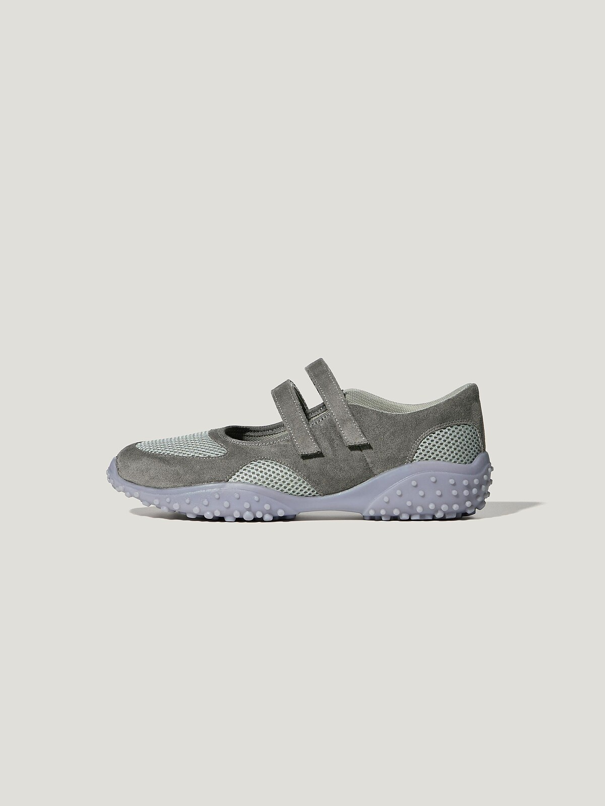 雙繫帶芭蕾運動鞋，NT$790