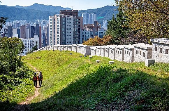 東萊邑城 (Photo/Visit Busan)