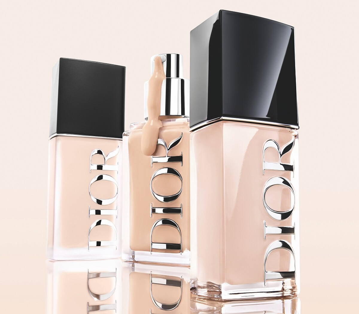 2026全新迪奧超完美持久粉底液情境圖。
