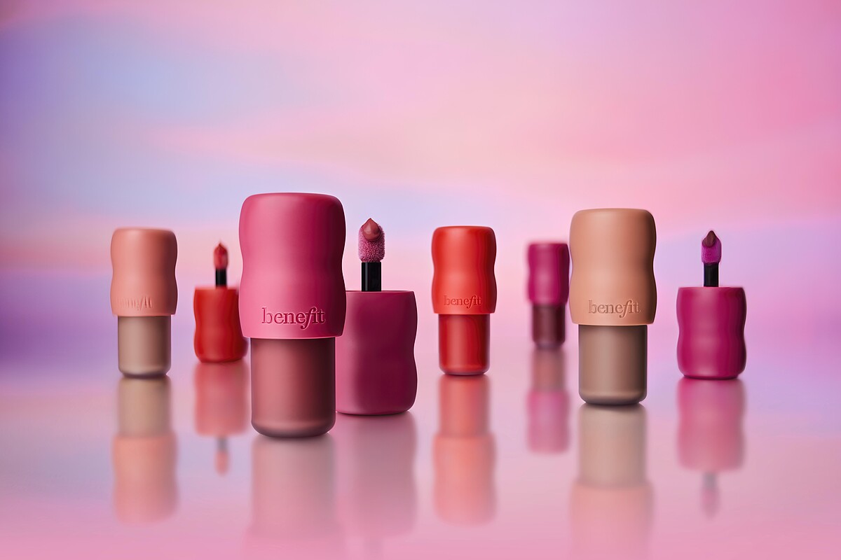 Benefit 雲朵空氣腮紅棒，NT1,360