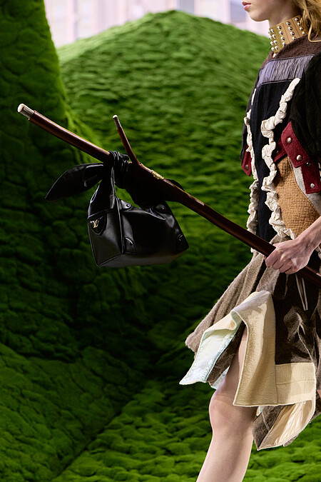 Louis Vuitton AW26包款設計。