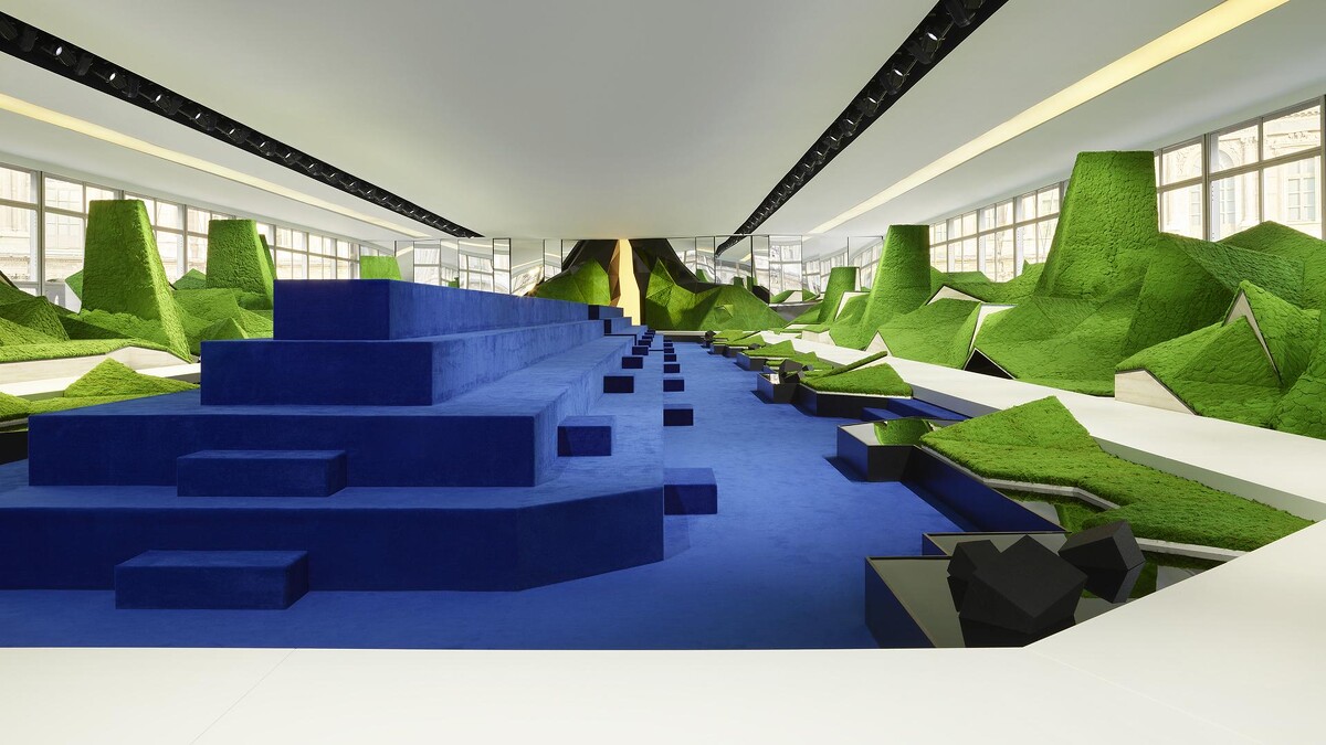 Louis Vuitton AW26秀場設計。