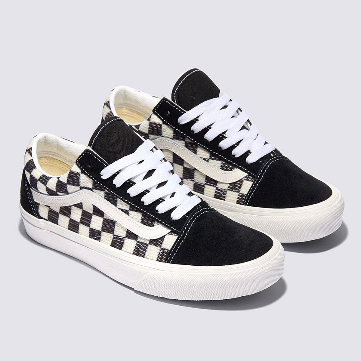 Old Skool 黑白色棋盤格滑板鞋 NT$2,180