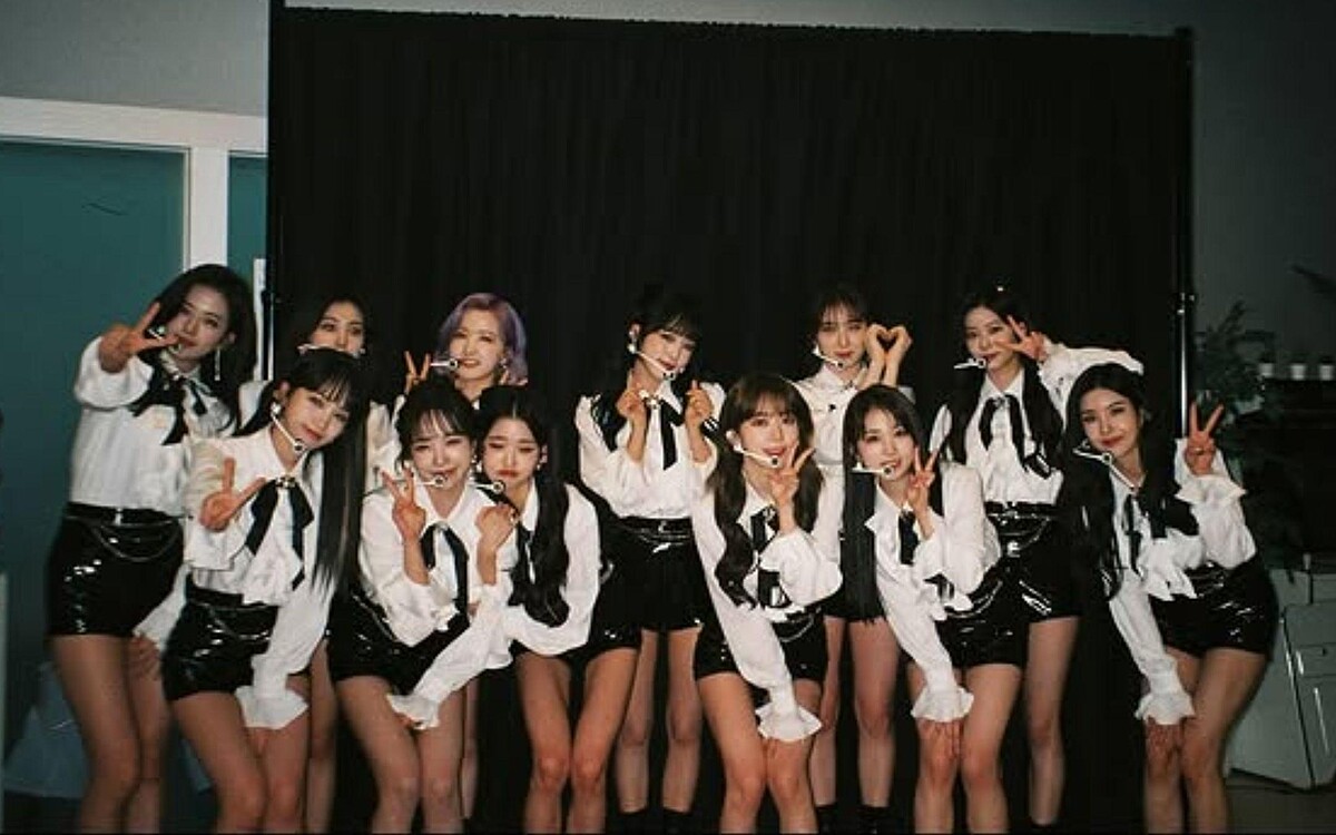 Photo/ IG @official_izone