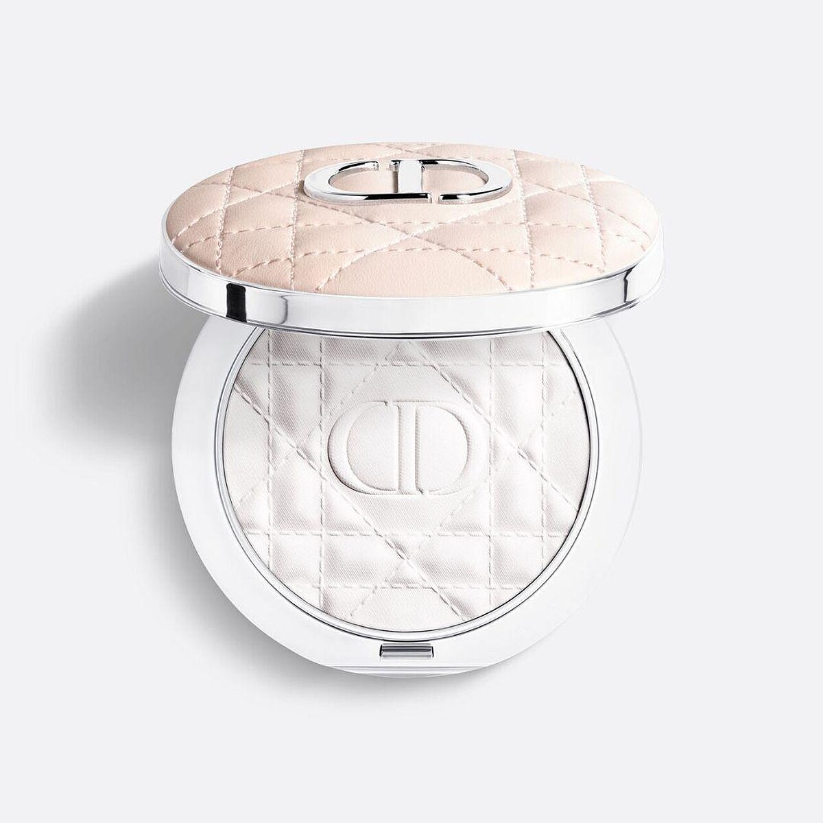 迪奧超完美柔光蜜粉餅（共2色），NT2,200