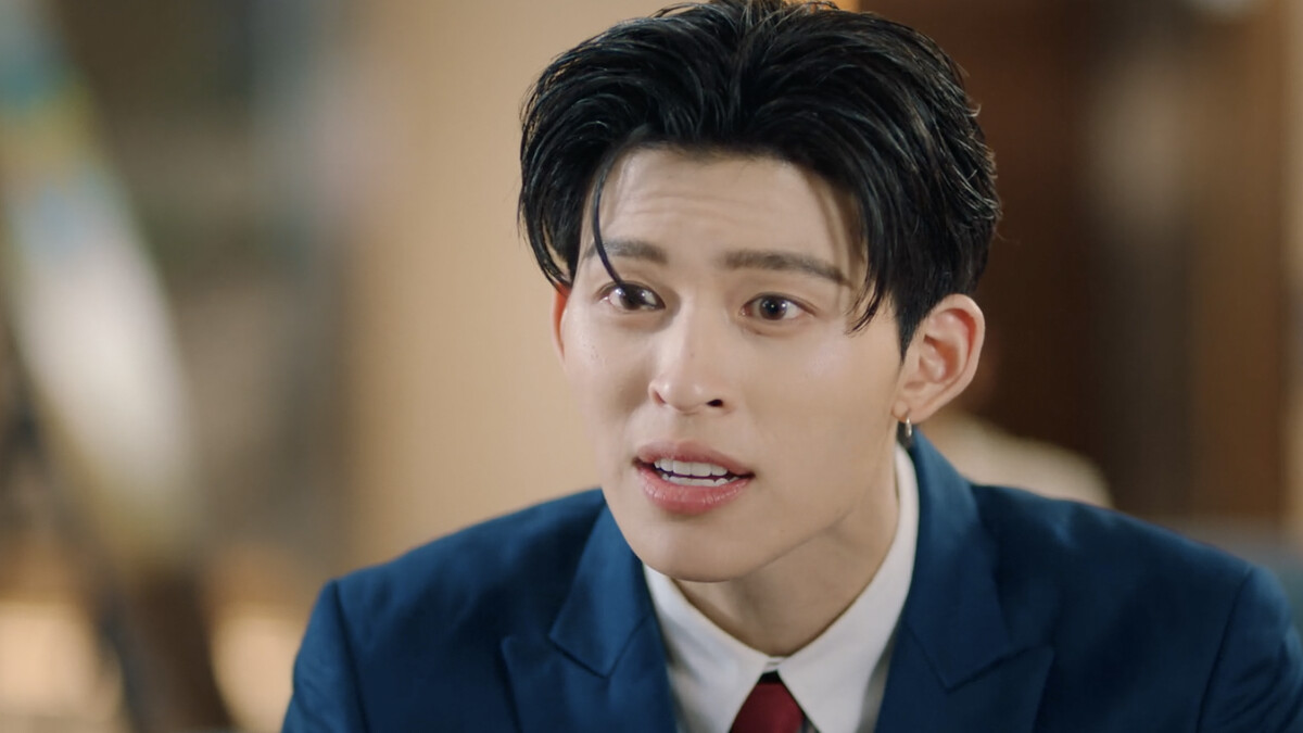 Pond Naravit 飾演 Thee（泰爾）