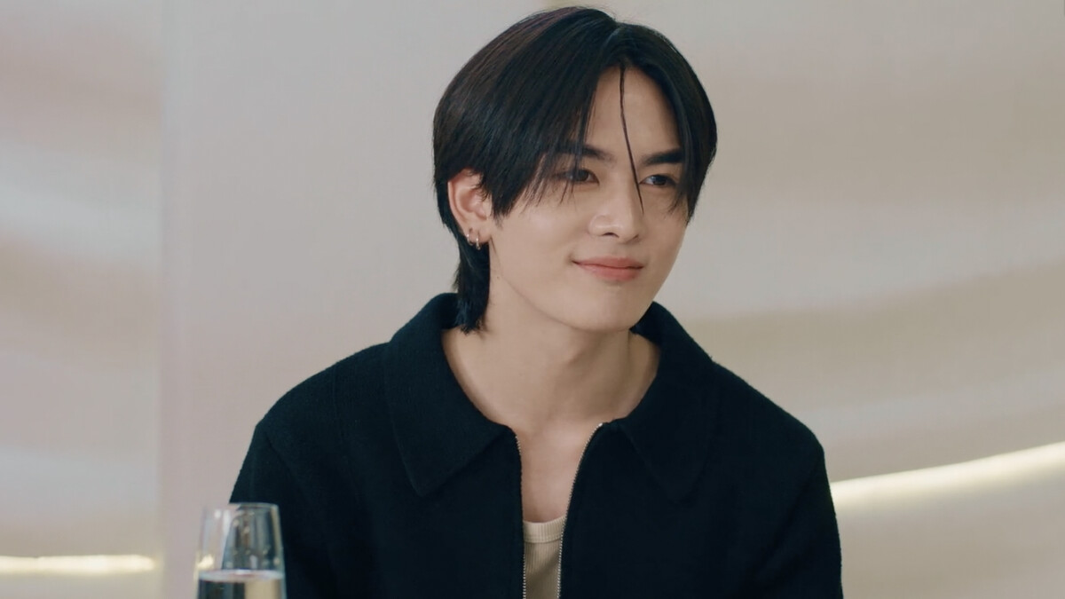 Santa Udompoch 飾演 Aran