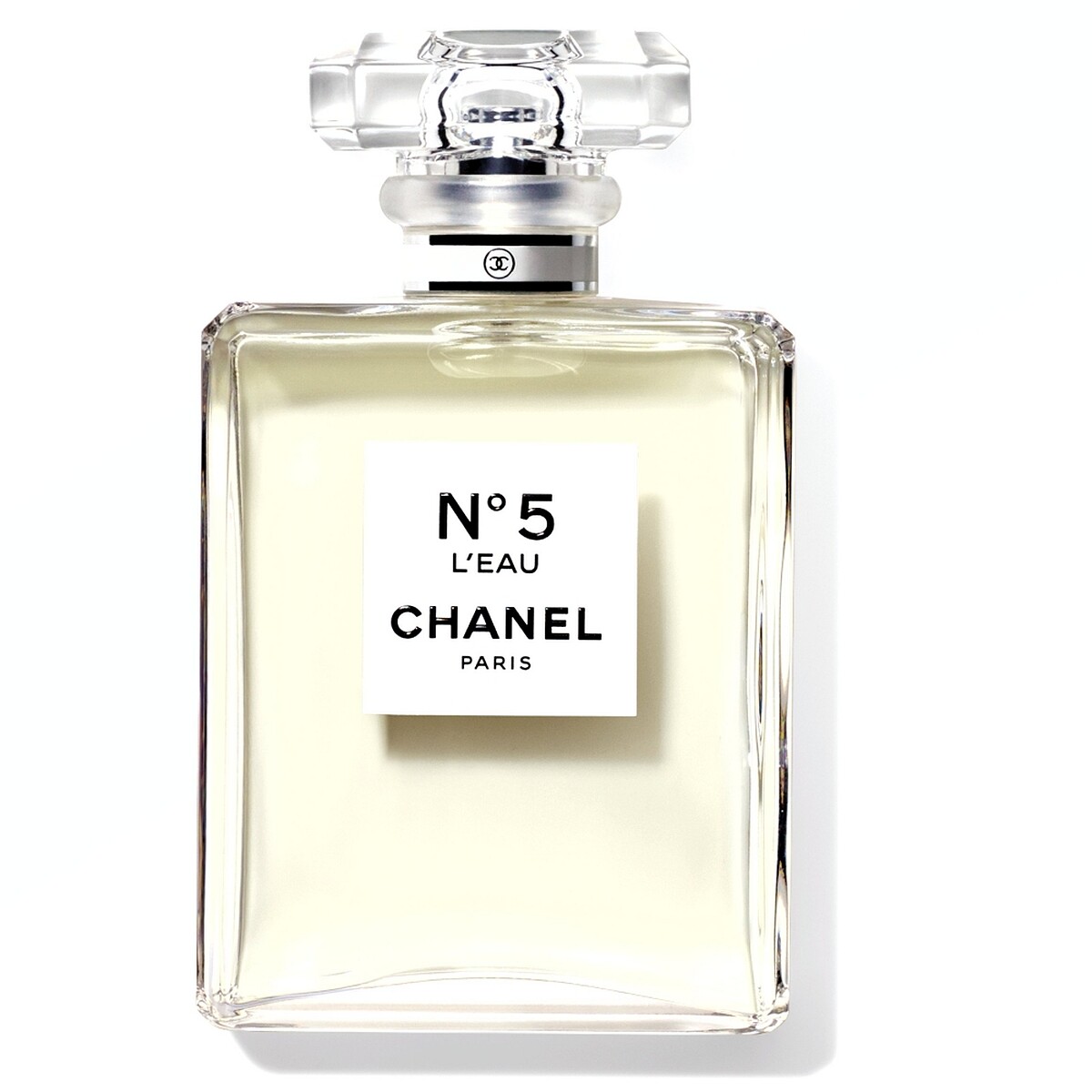 香奈兒N&deg;5 L'EAU清新晨露淡香水50ml，NT4,950、100ml，NT6,900)