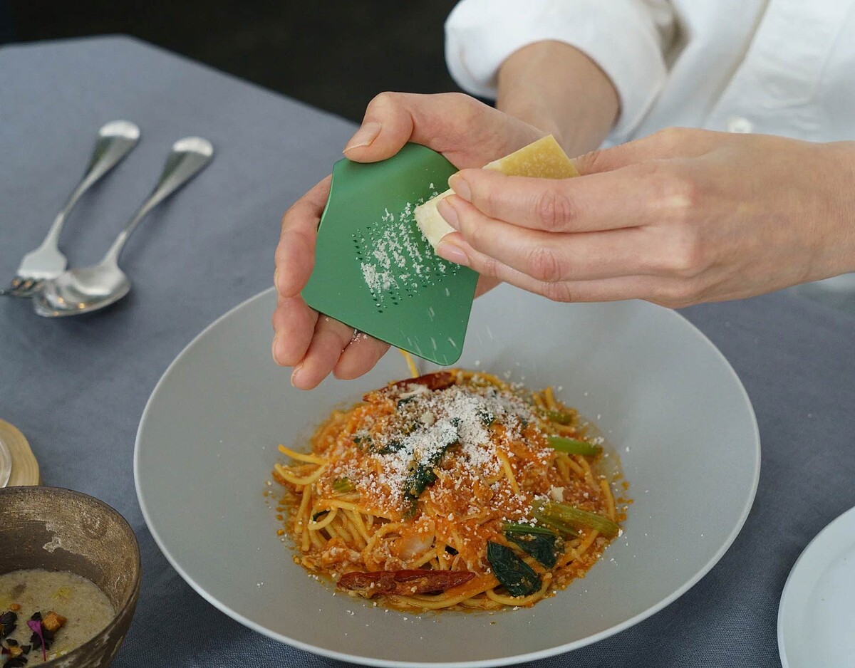 專注研發高品質金屬磨泥及刨絲器具品牌 ツボエ（Tsuboe）