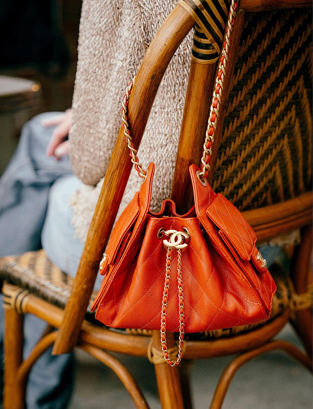 CHANEL 25包款廣告幕後花絮。