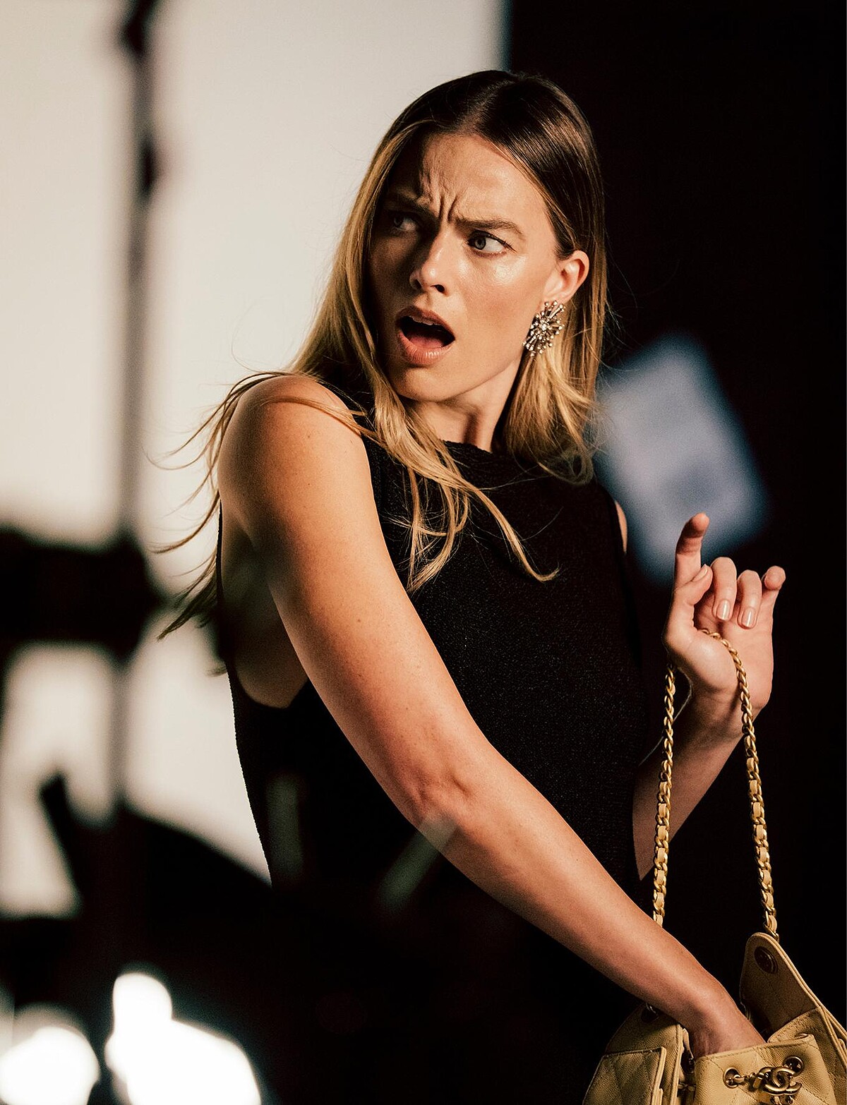 CHANEL 25包款廣告幕後花絮。