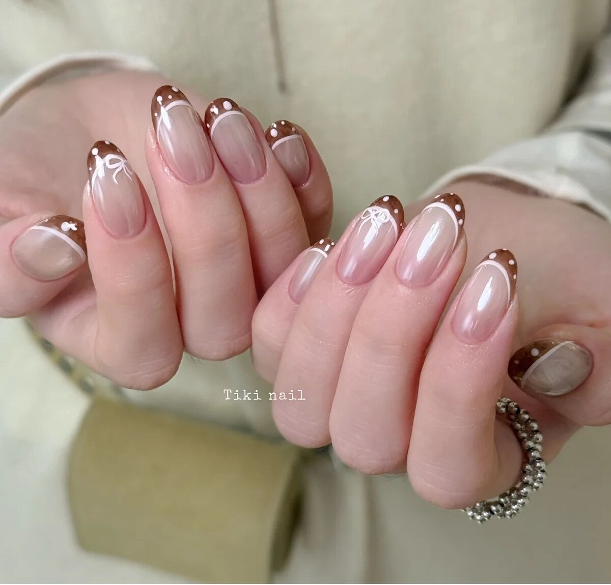 鏡面法式鹿紋美甲範本(Photo/小紅書@Tiki Nail-长春美甲)