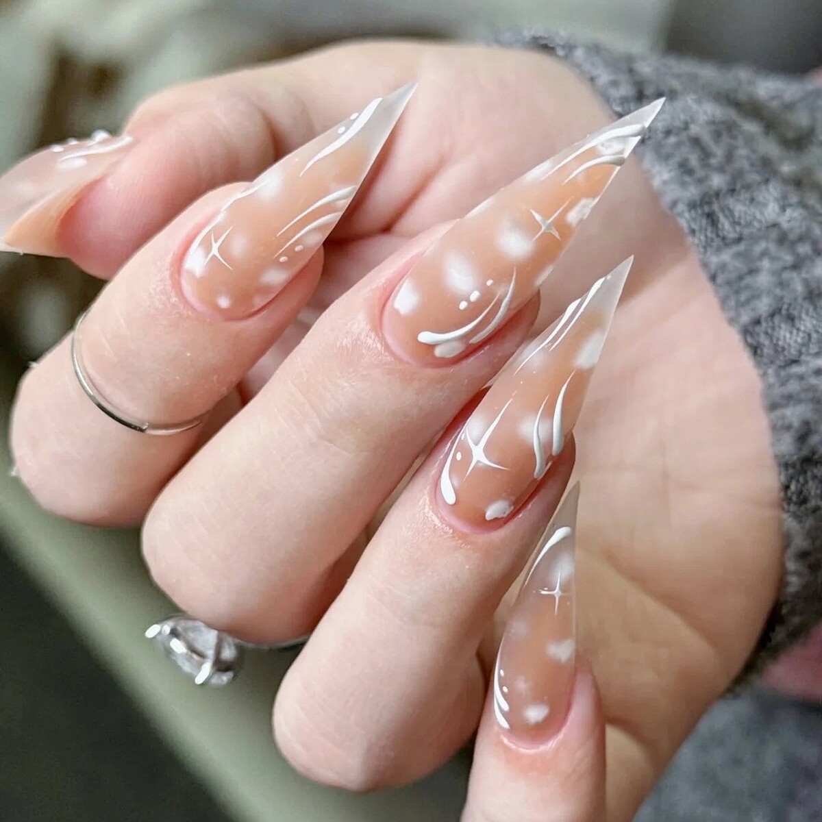 貓爪霧面鹿紋美甲範本(Photo/小紅書@潘潘豆子)