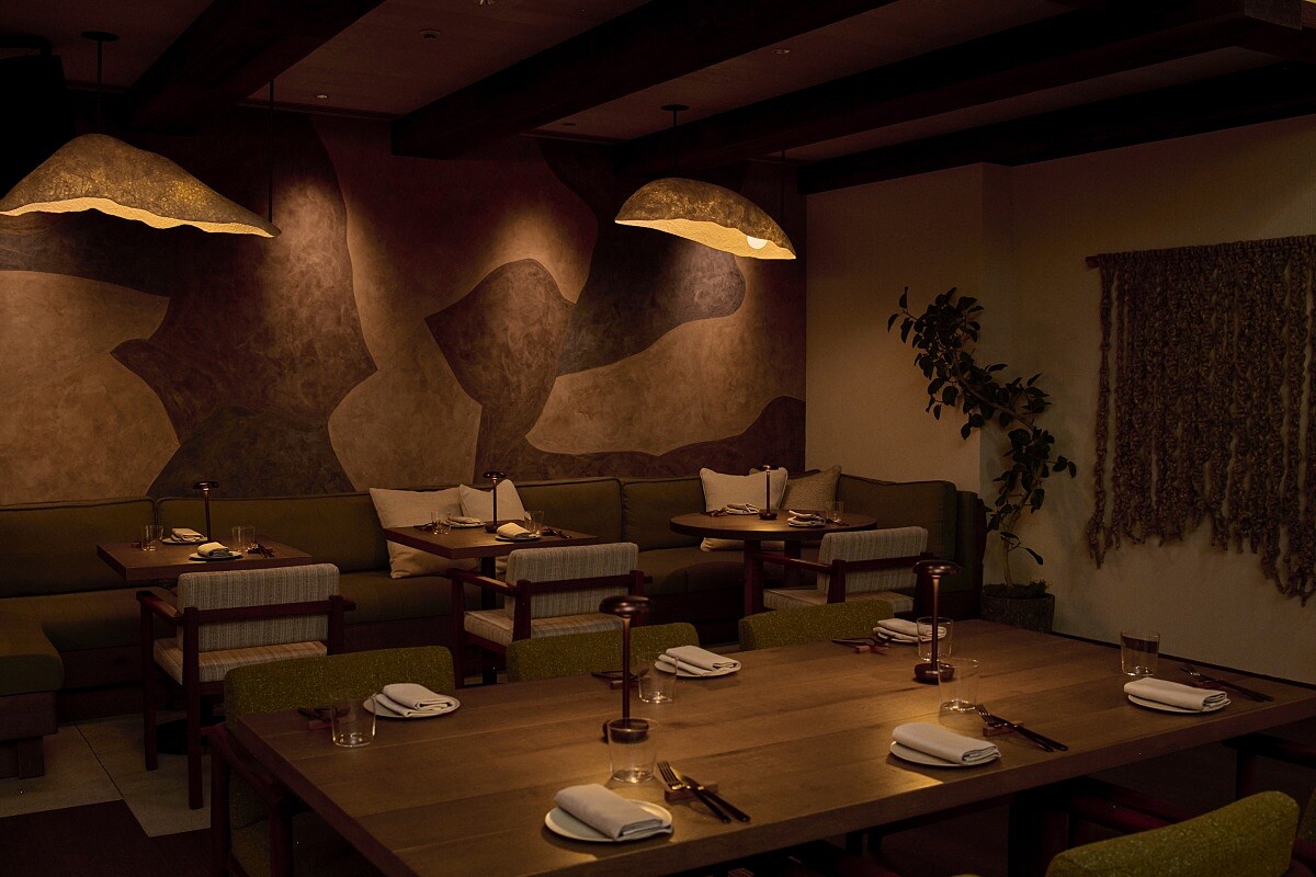 菜單以法國里維艾拉料理（French Riviera cuisine）為骨架。