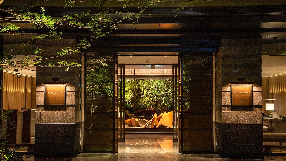 旅店開箱｜米其林三星鑰「三井豪華精選酒店」，住進京都的歷史現場：André Fu 操刀空間設計、獨享私人溫泉、二条城巡禮