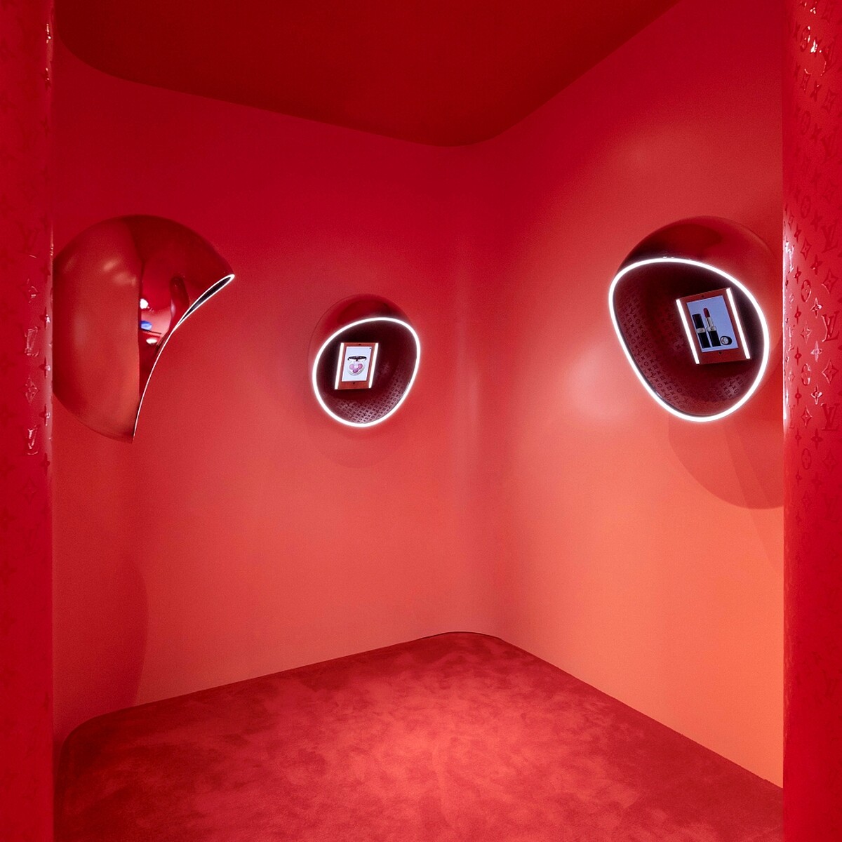 路易威登La Beaut&eacute;彩妝實驗沙龍中的幻妝體驗區。