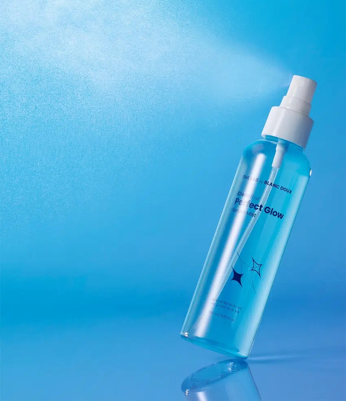 韓國大創必買美妝的THE LAB by BLANC DOUX DAISO限定水光精華噴霧。