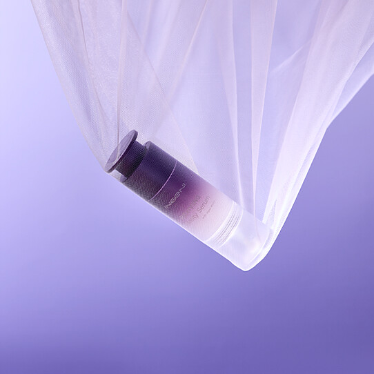 新肌霓賦活仿生藻泌精華情境圖。