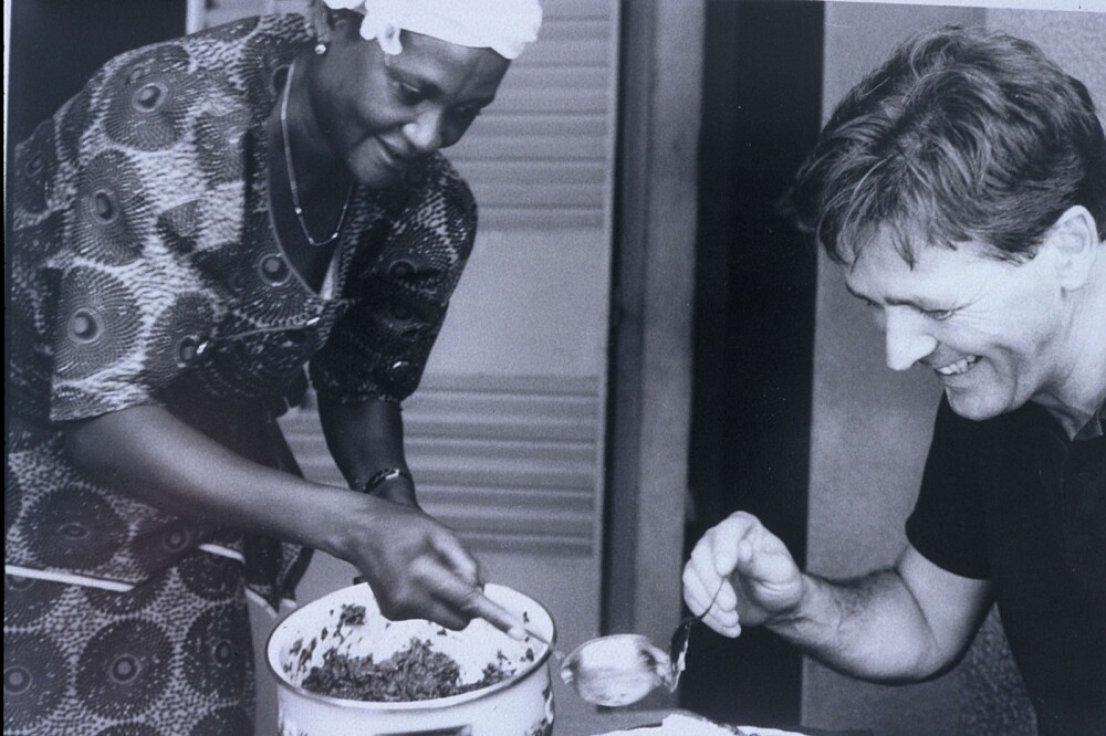 歐舒丹創辦人Olivie Baussan與西非婦女的相遇。